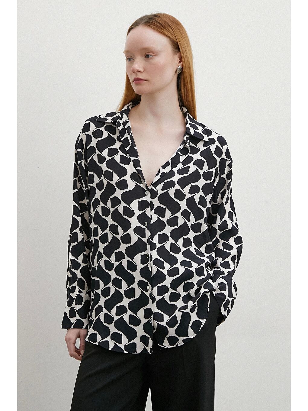 Kontrast Desenli Maroken Viskon Gömlek Siyah-3