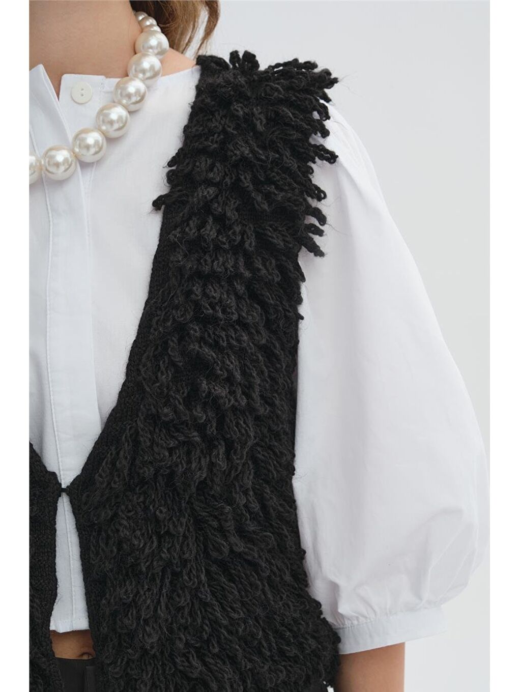 Siyah Püsküllü Hırka-3