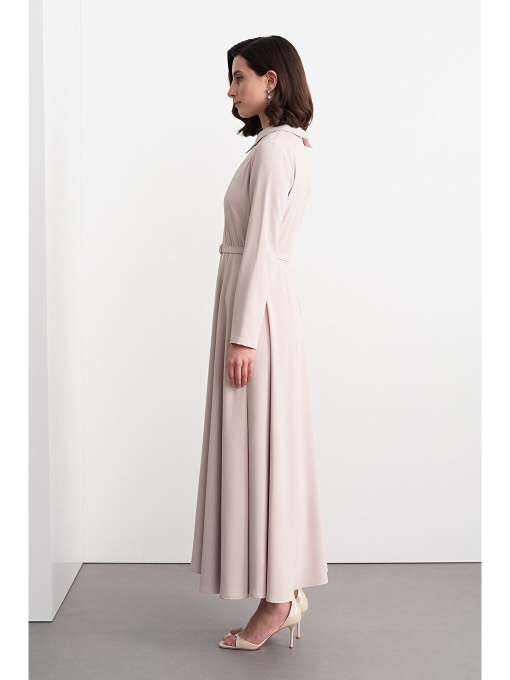 Bej Kemerli Çan Uzun Elbise Taş-2