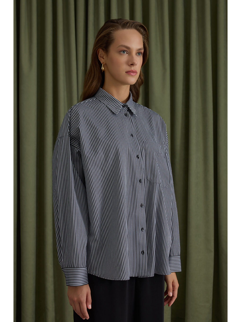 Siyah Çizgili Pamuk Gömlek-2