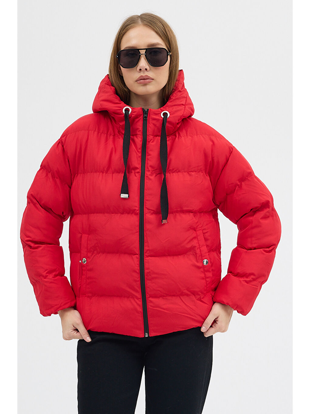 Kadın Kırmızı Çift Cepli Fermuarlı Su İtici Kumaş Normal Kesim Dolumlu Şişme Mont