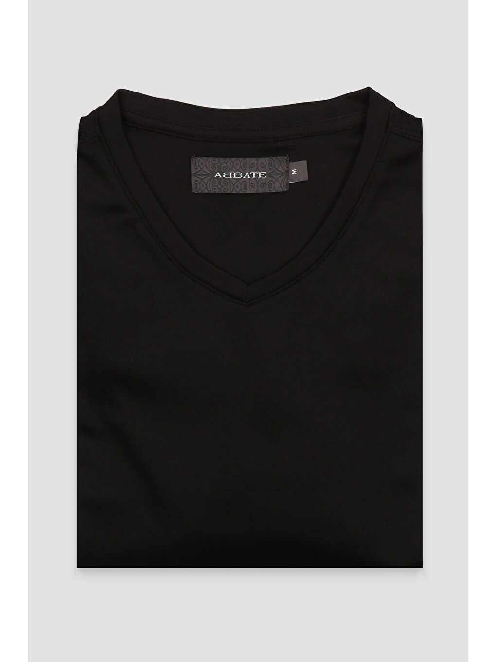 Vita Merserize Pamuklu Modern Fit Siyah V Yaka Erkek Düz T-shirt-3