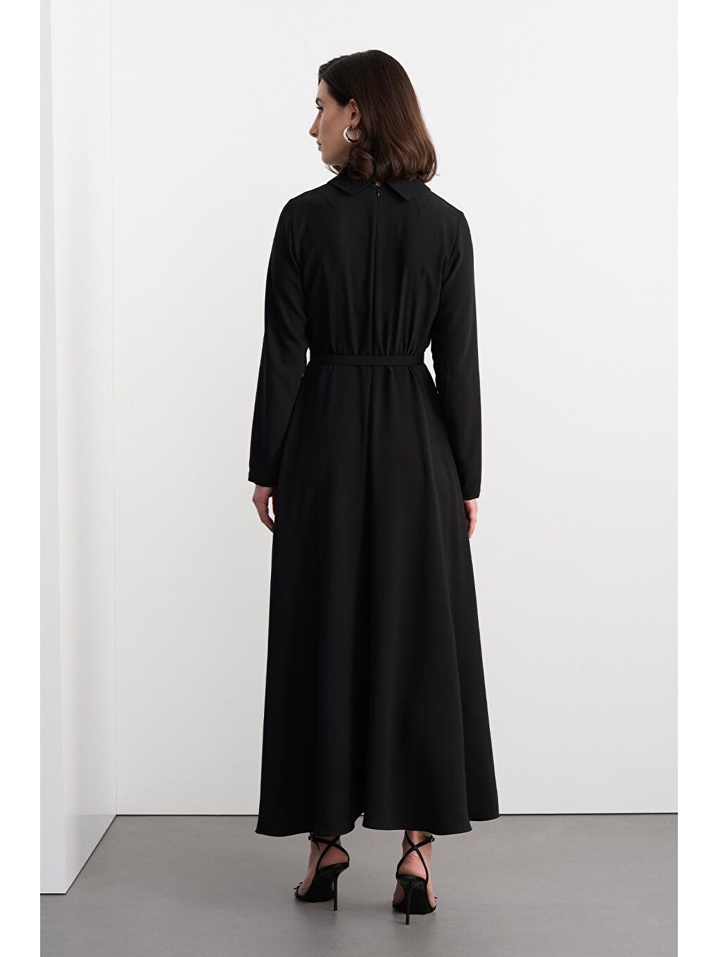 Kemerli Çan Uzun Elbise Siyah-4