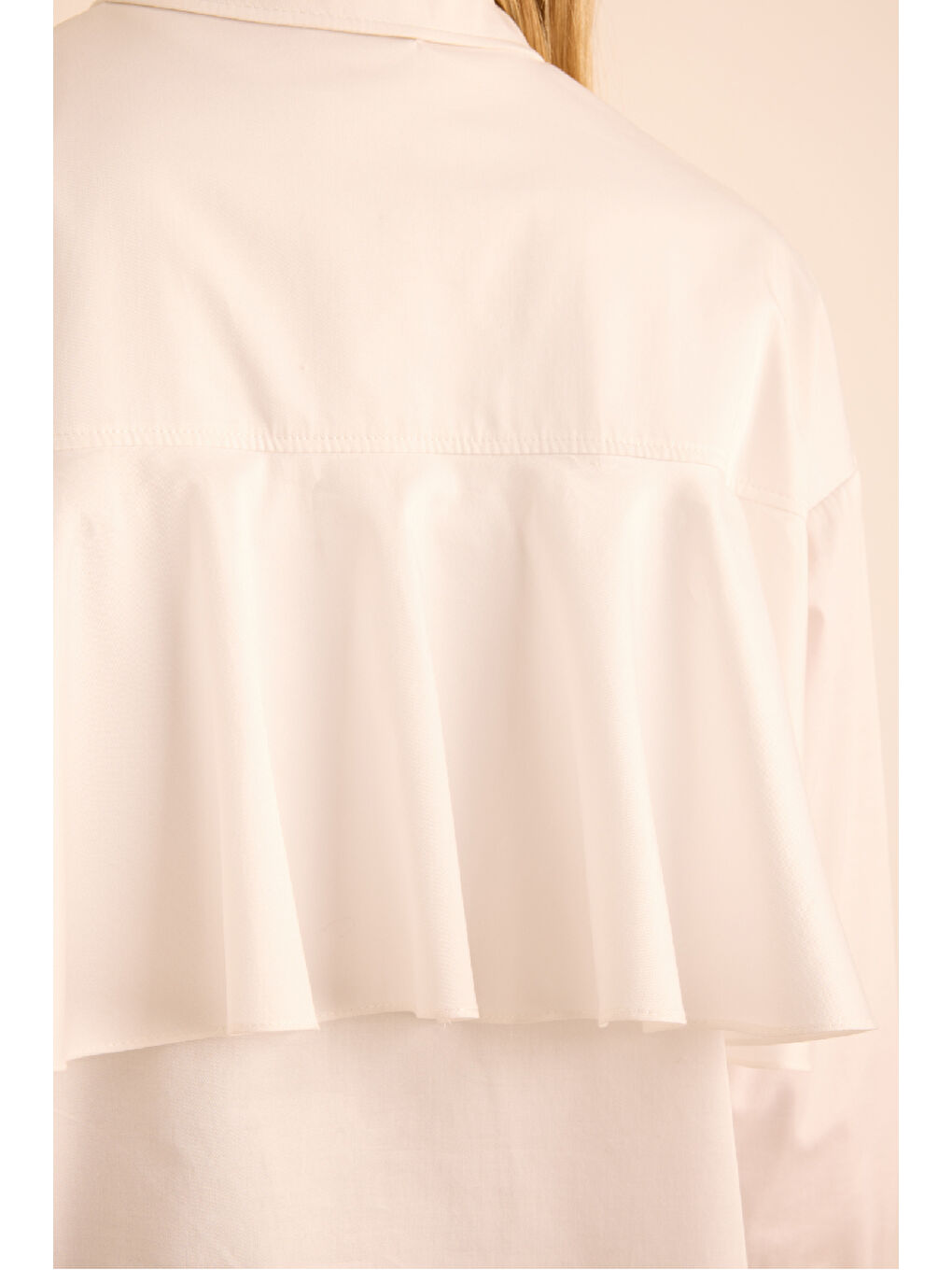 Beyaz Sırtı Volan Detaylı Pamuk Gömlek-2