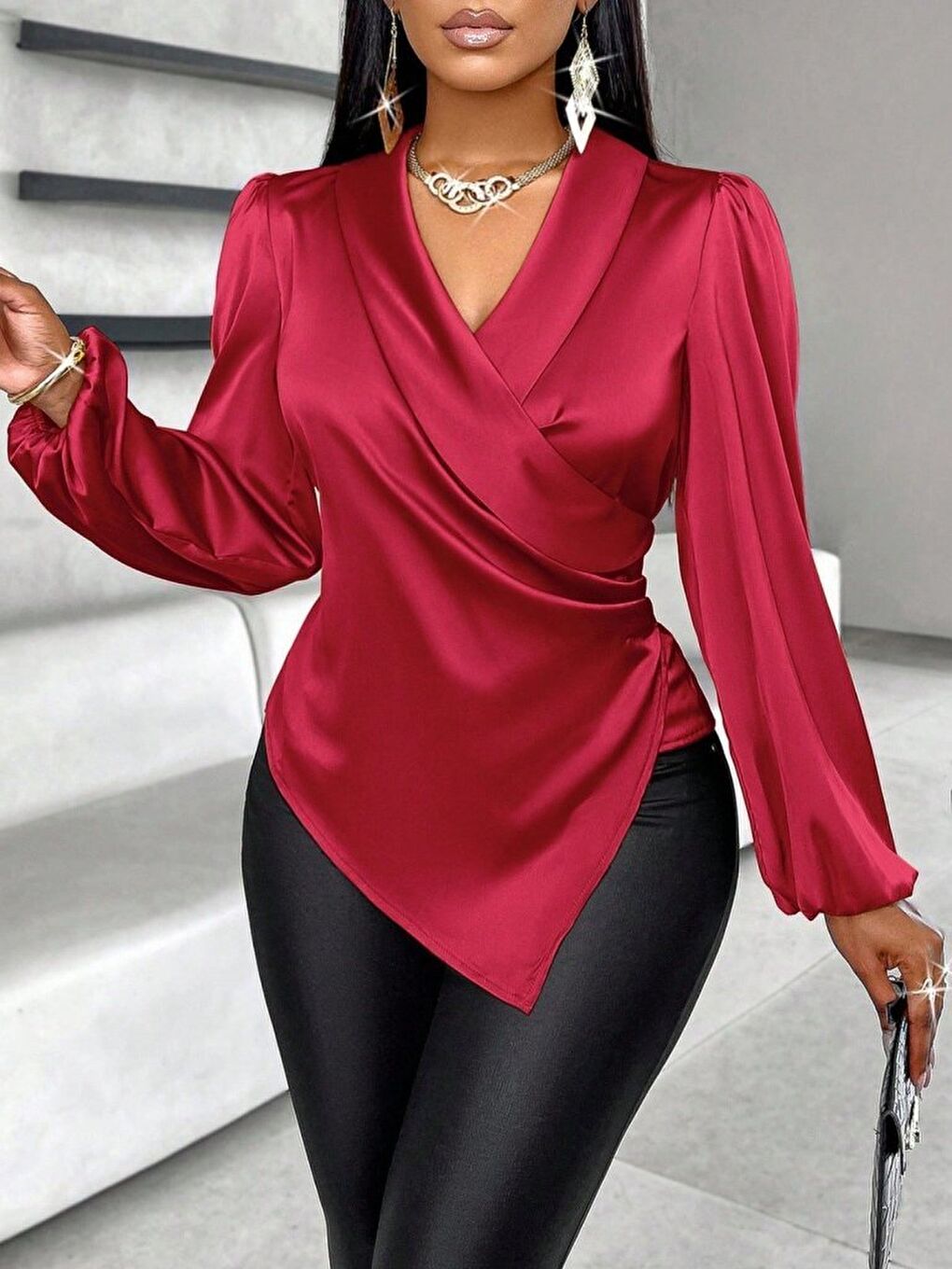 Kırmızı Kadın Uzun Kollu Kruvaze Yakalı Asimetrik Saten Bluz-3