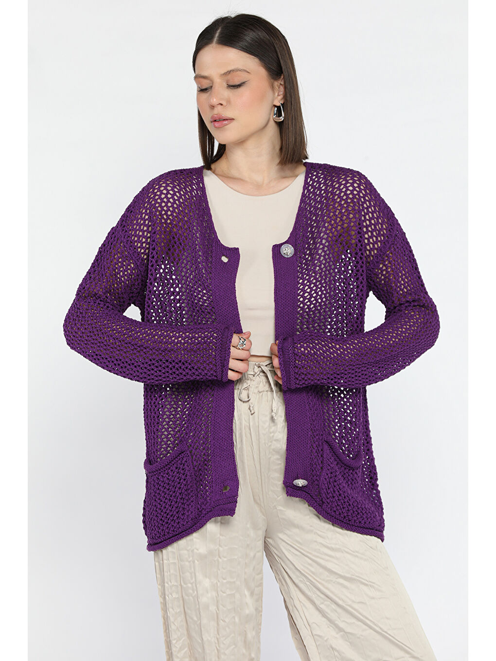 Mor Düğme Detaylı Ajurlu Kadın Triko Hırka-1