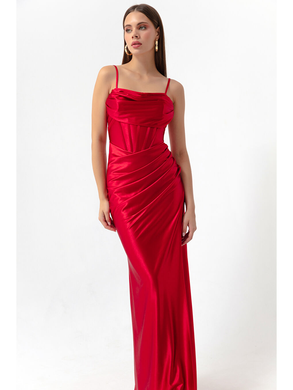 Kadın Kırmızı Balen Korse Detaylı Yırtmaçlı Uzun Abiye Elbise-1