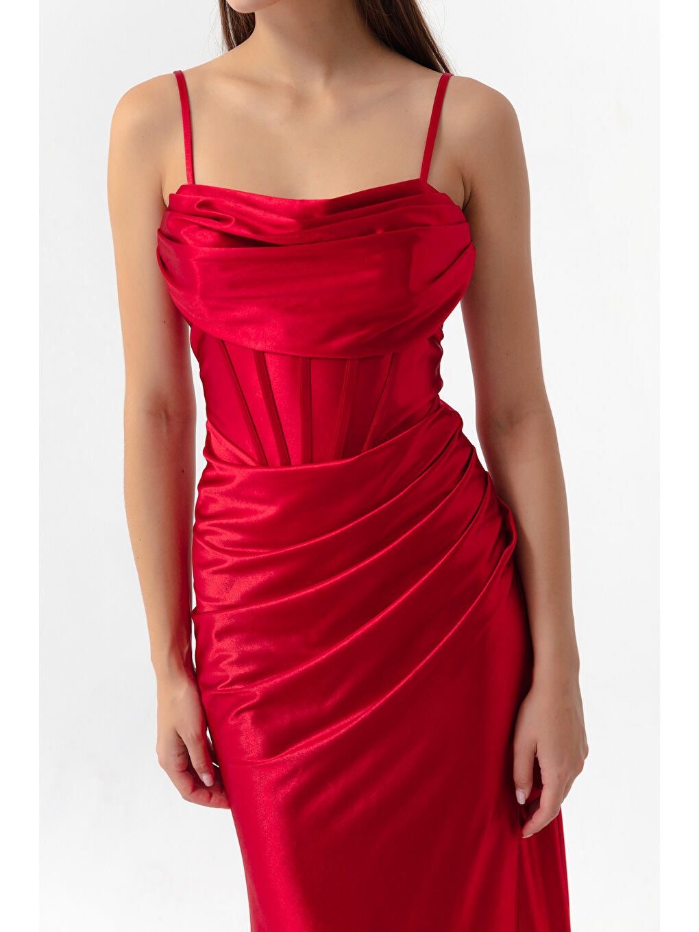 Kadın Kırmızı Balen Korse Detaylı Yırtmaçlı Uzun Abiye Elbise-3