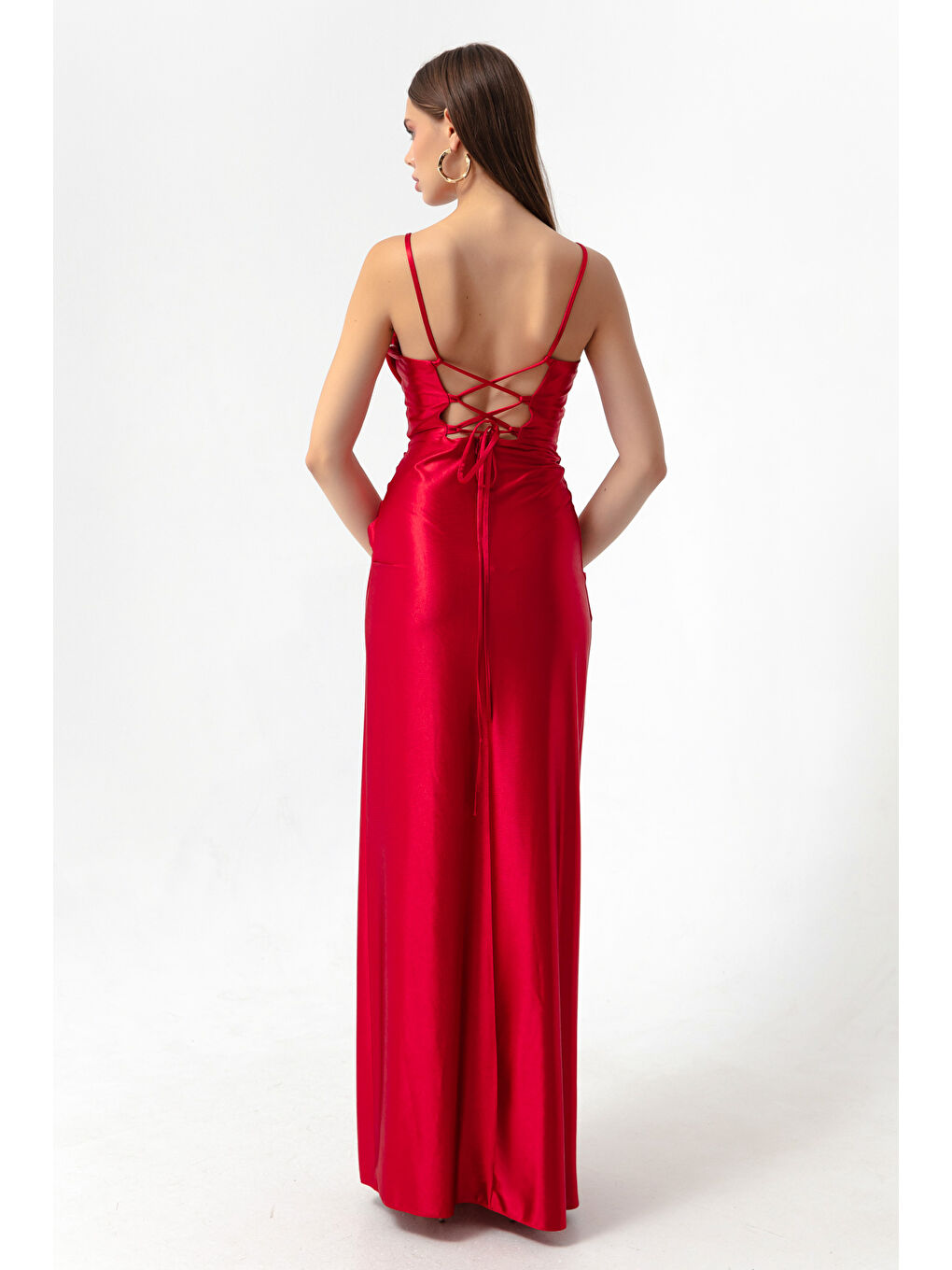 Kadın Kırmızı Balen Korse Detaylı Yırtmaçlı Uzun Abiye Elbise-4
