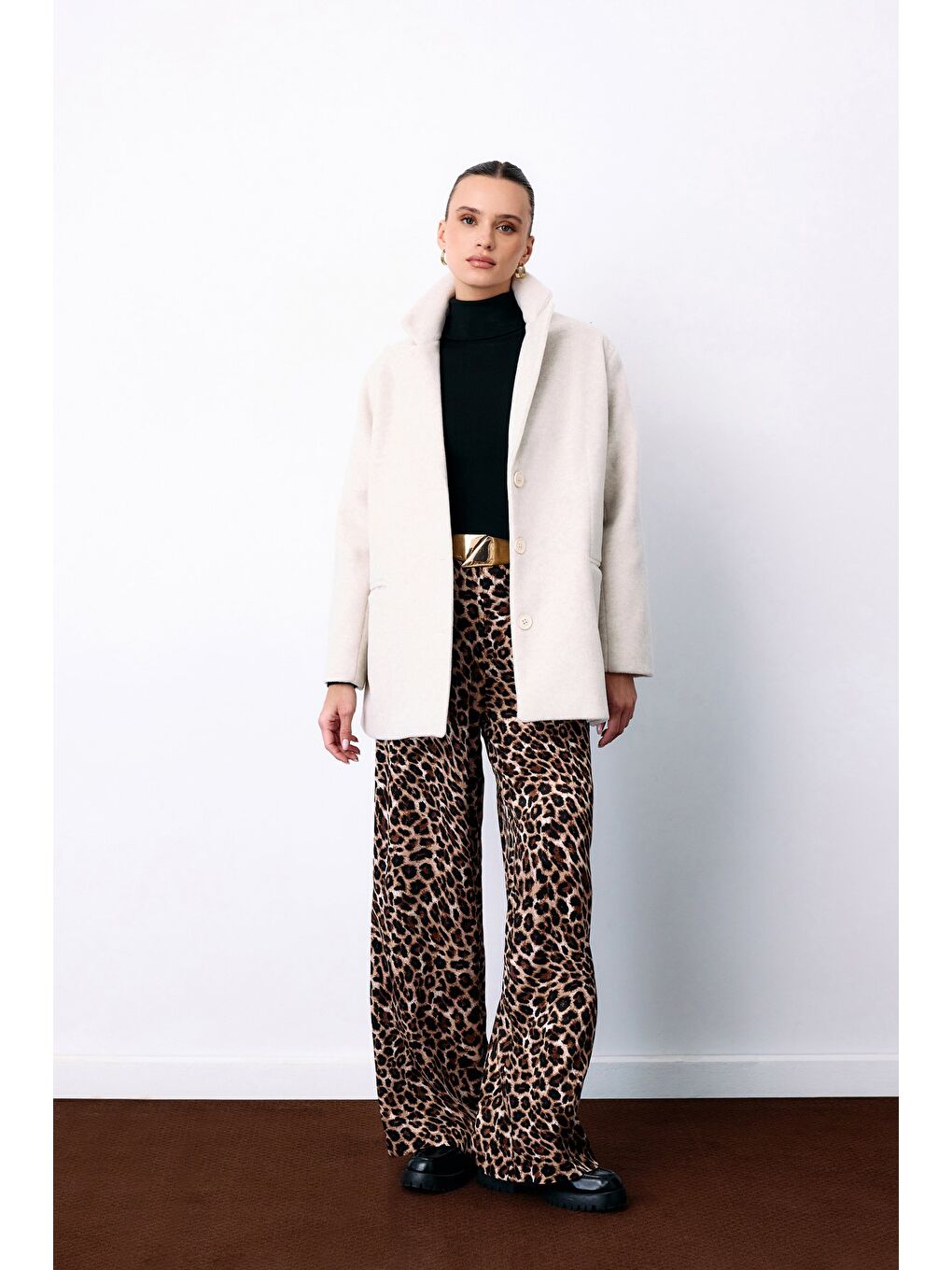 Düğmeli Kaşe Ceket - Ekru-1