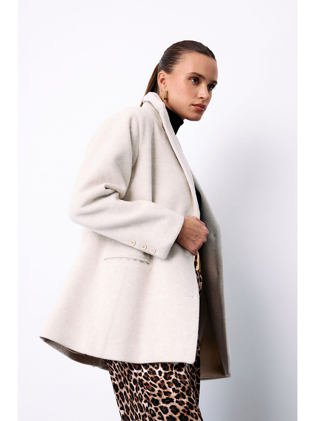 Düğmeli Kaşe Ceket - Ekru-5