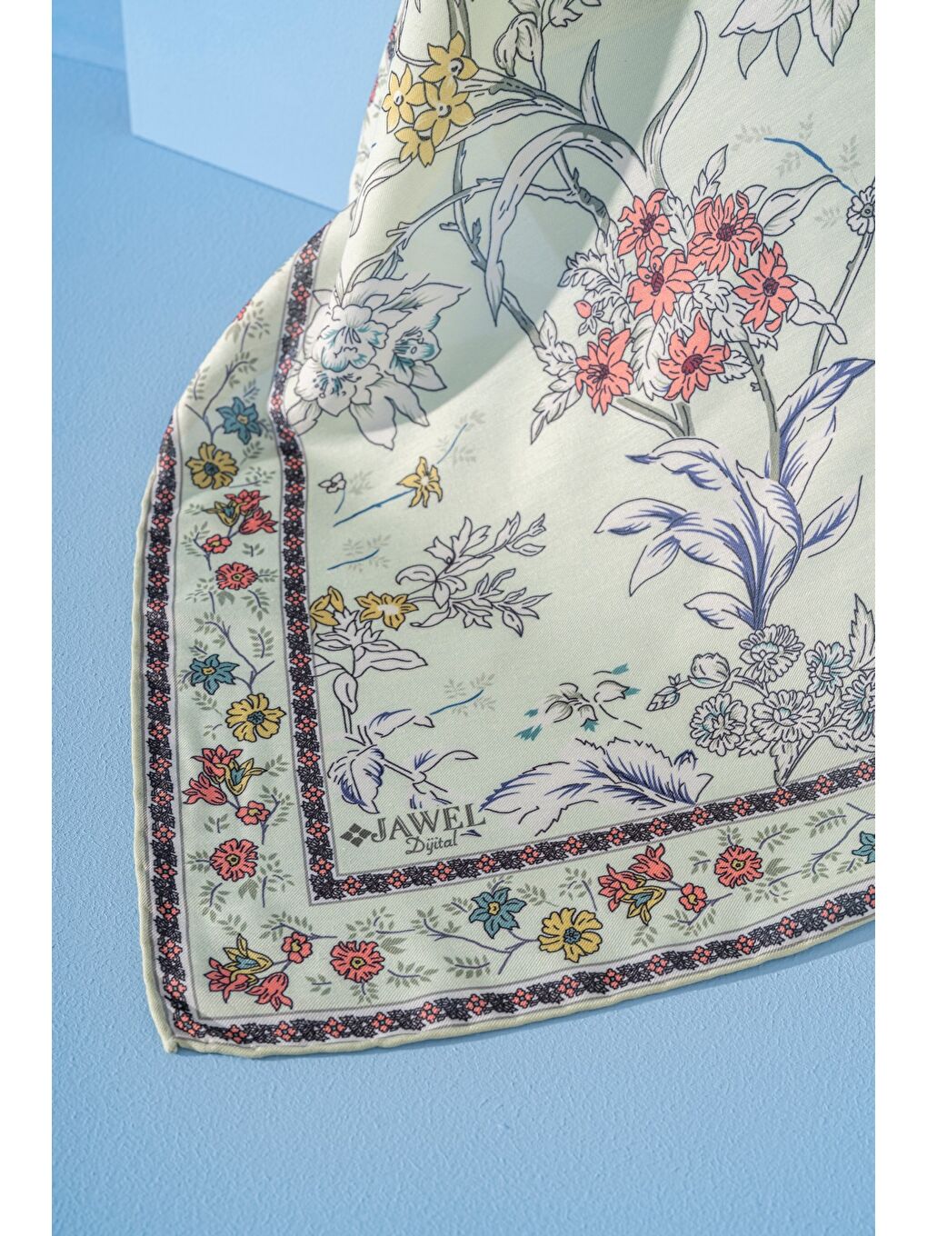 Yeşil Kadın Spring Soft Limira Eşarp-1