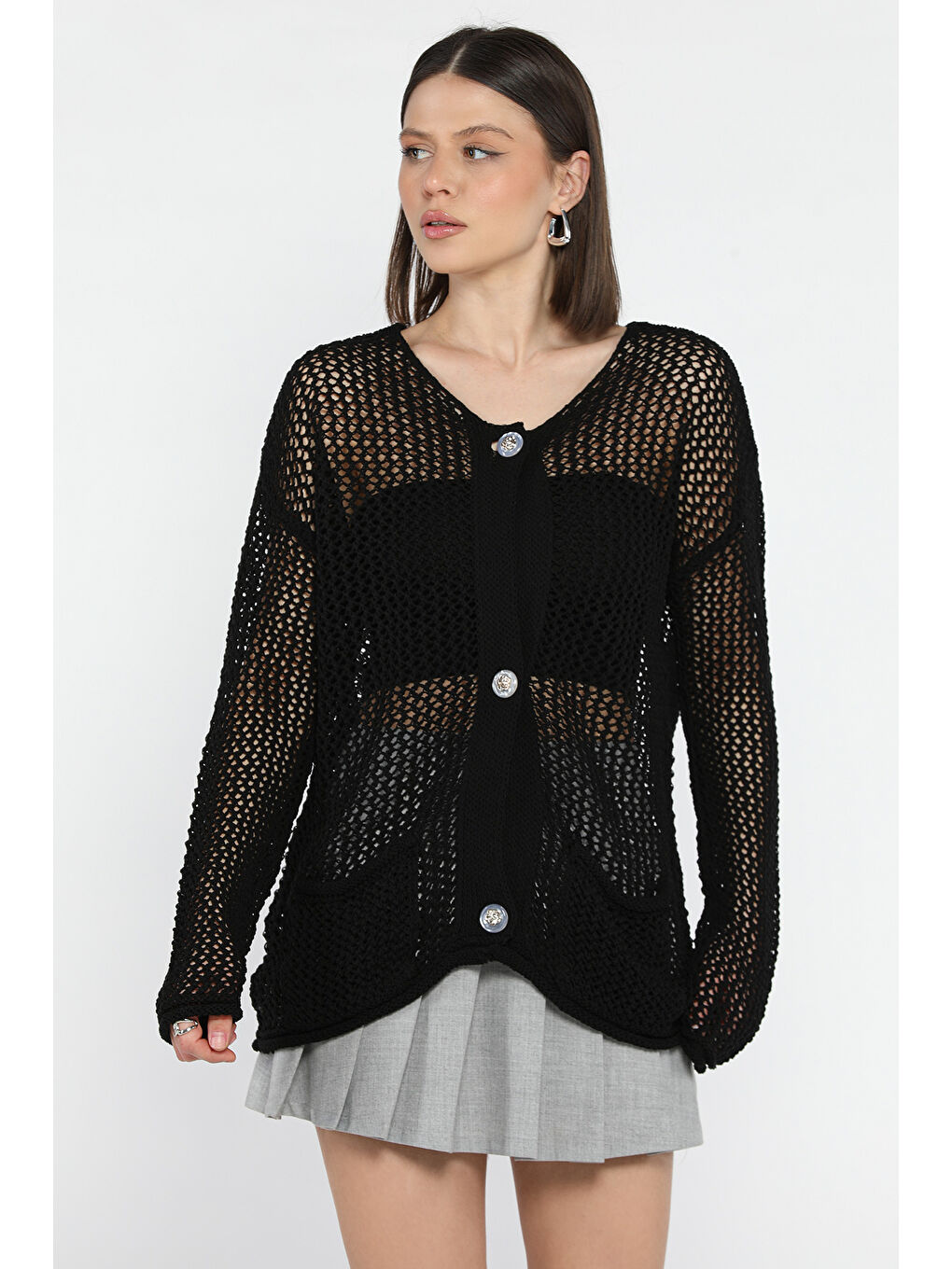 Siyah Düğme Detaylı Ajurlu Kadın Triko Hırka-2