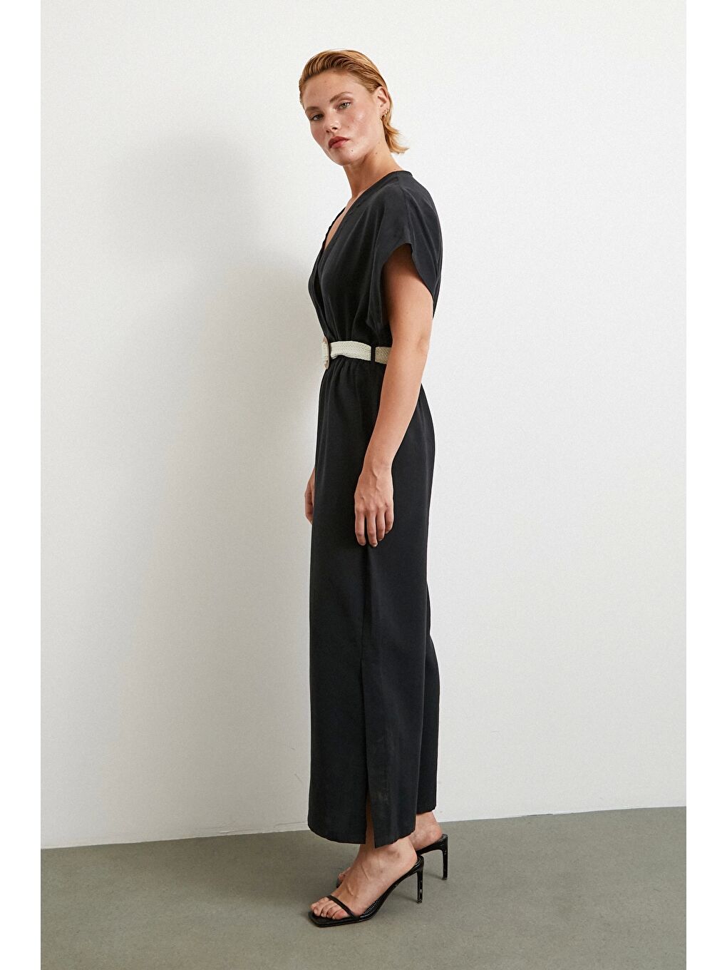 Kemer Detaylı Yarasa Kol Tulum Siyah-2