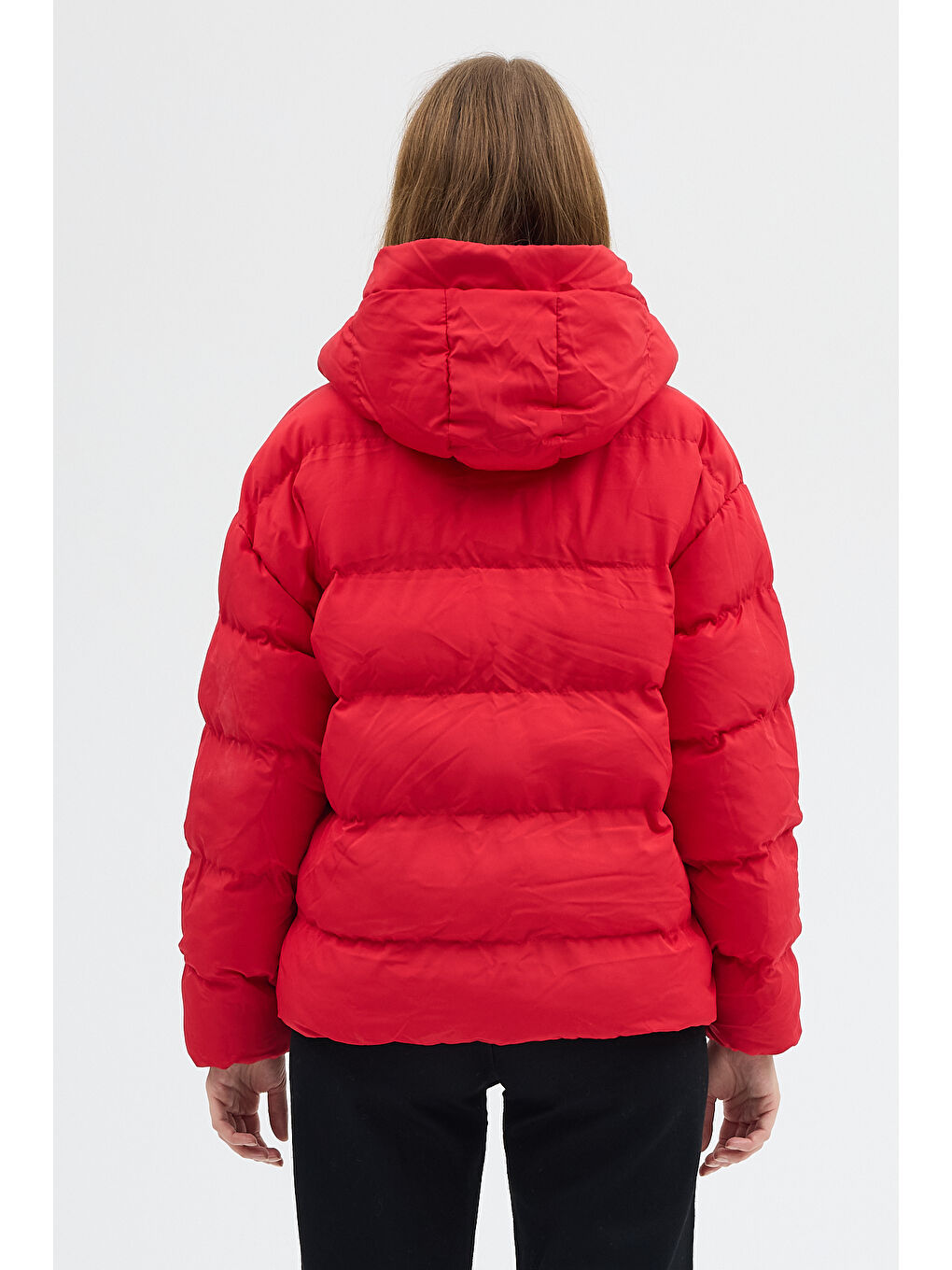 Kadın Kırmızı Çift Cepli Fermuarlı Su İtici Kumaş Normal Kesim Dolumlu Şişme Mont-4