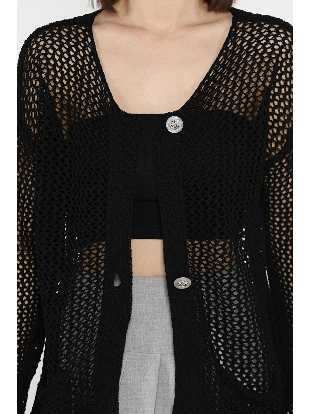 Siyah Düğme Detaylı Ajurlu Kadın Triko Hırka-4