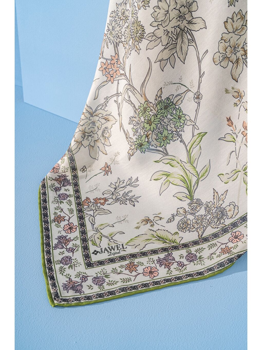 Yeşil Kadın Spring Soft Limira Eşarp-1