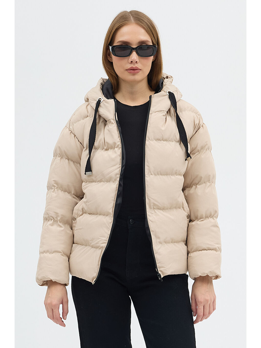 Ekru Kadın Krem Çift Cepli Fermuarlı Su İtici Kumaş Normal Kesim Dolumlu Şişme Mont