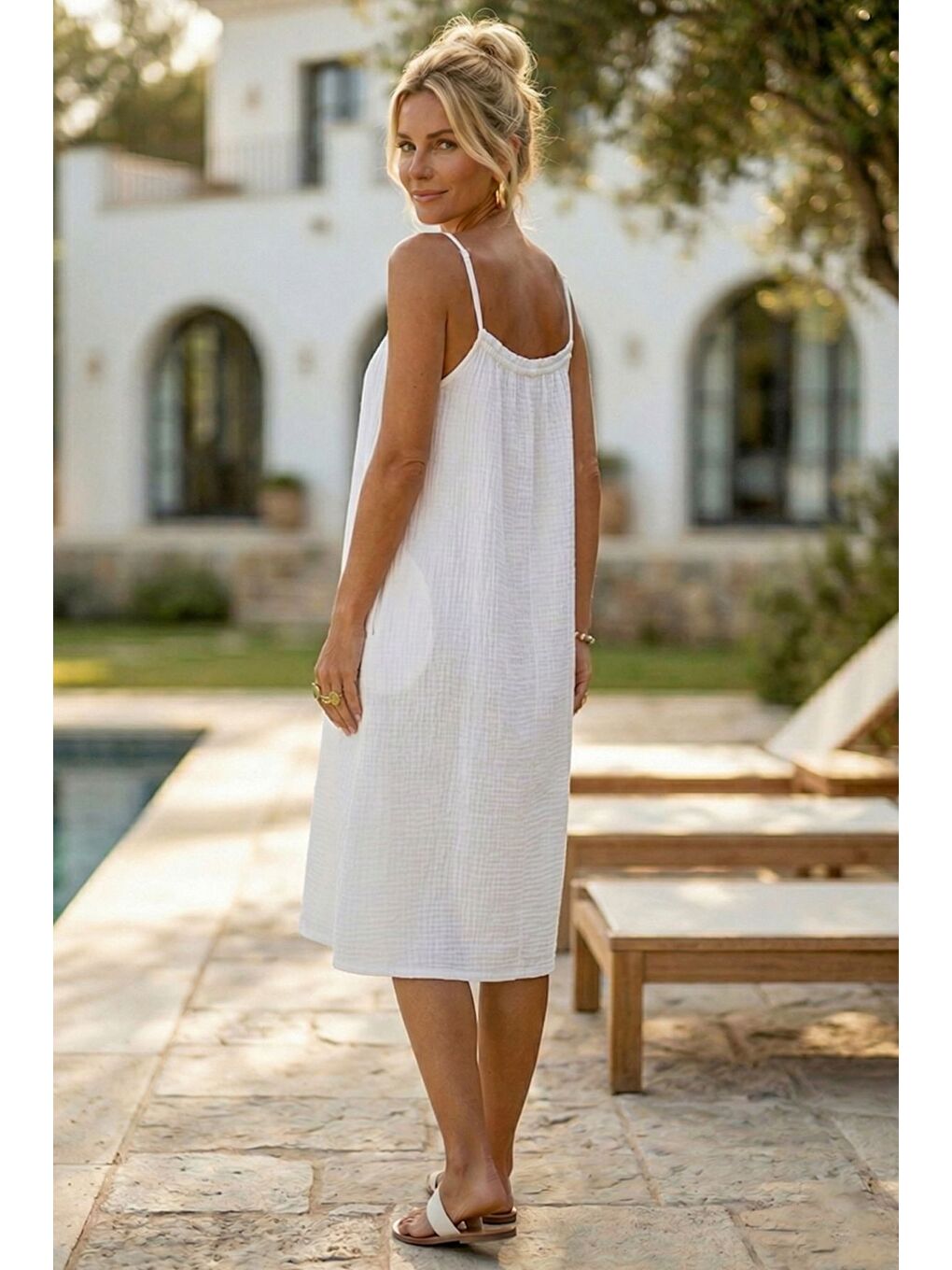 Beyaz Askılı Gizli Cepli Ayarlanabilir Askılı Casual Müslin Dokuma Elbise 105 55-1