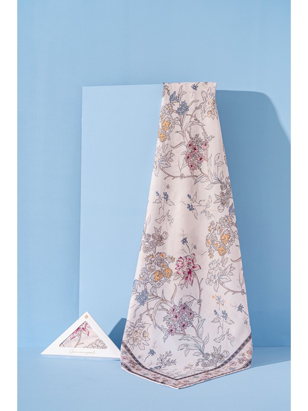 Ekru Kadın Spring Soft Limira Eşarp