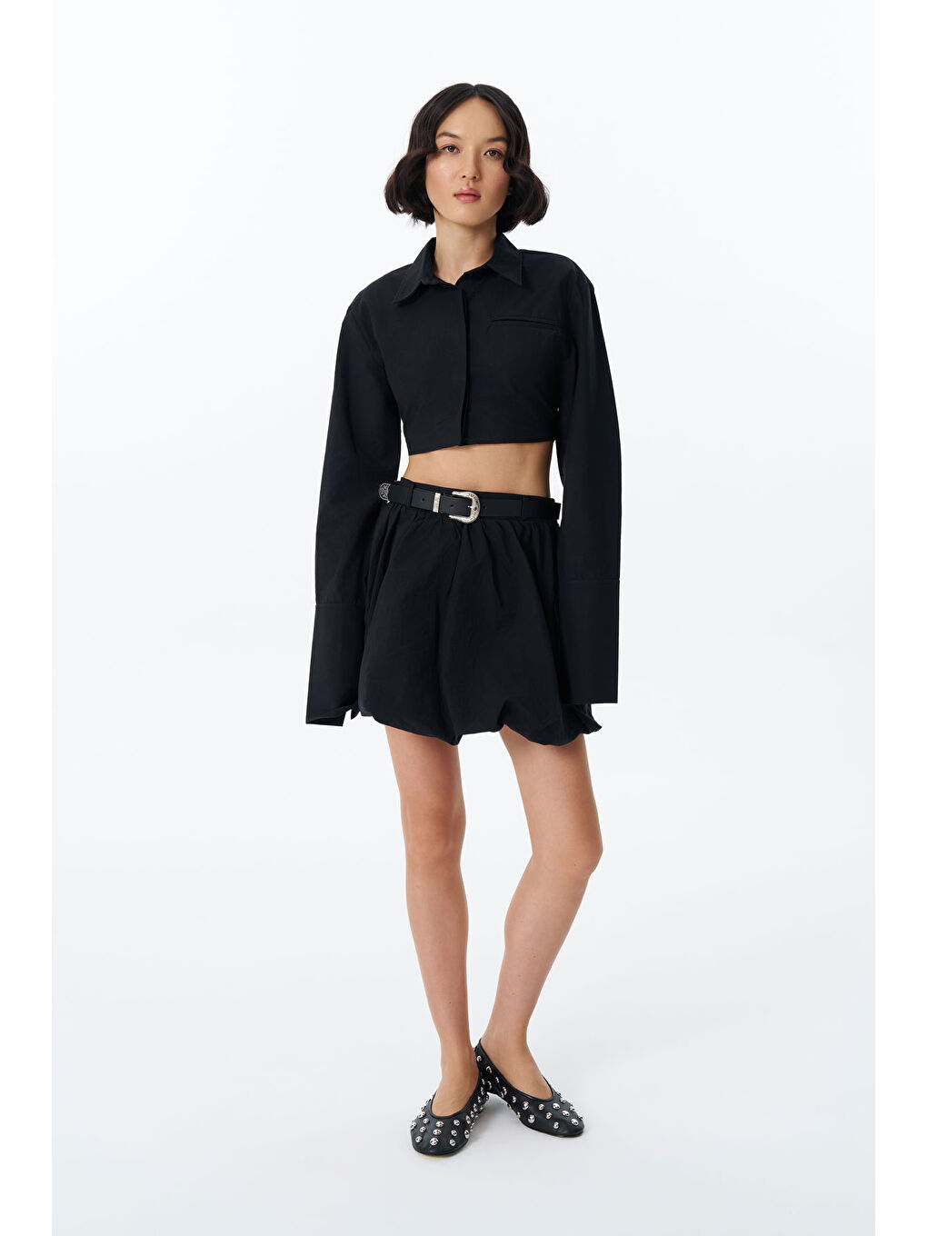 Sırtı Dekolte Kemerli Crop Gömlek Siyah-2