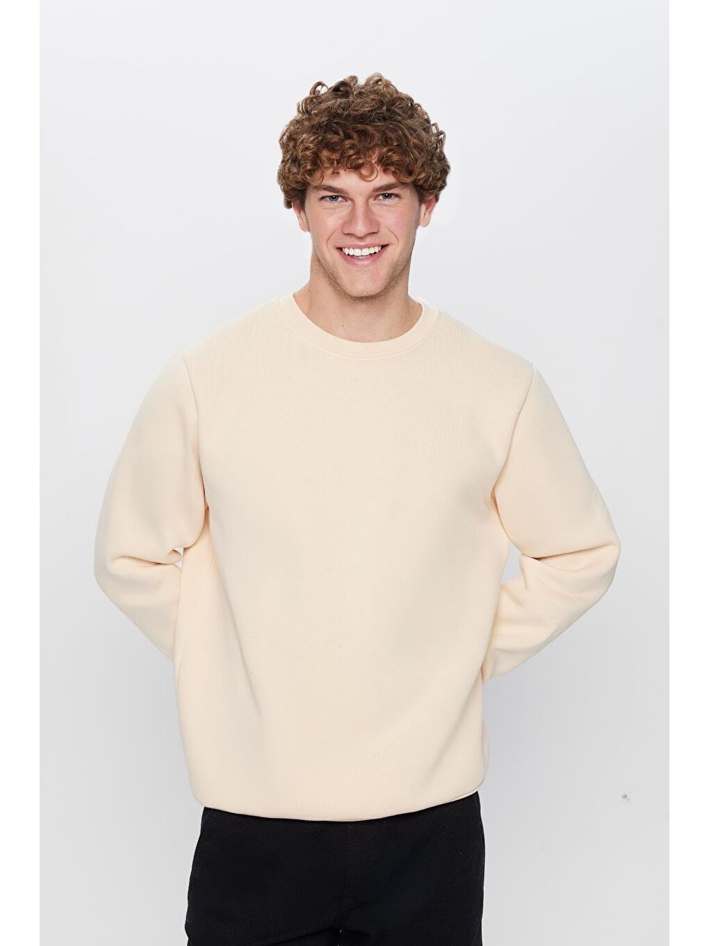 Unisex Relax Fit Rahat Kesim Pamuklu Yumuşak Dokulu İçi Polarlı Bej Renk Bisiklet Yaka Sweatshirt-1