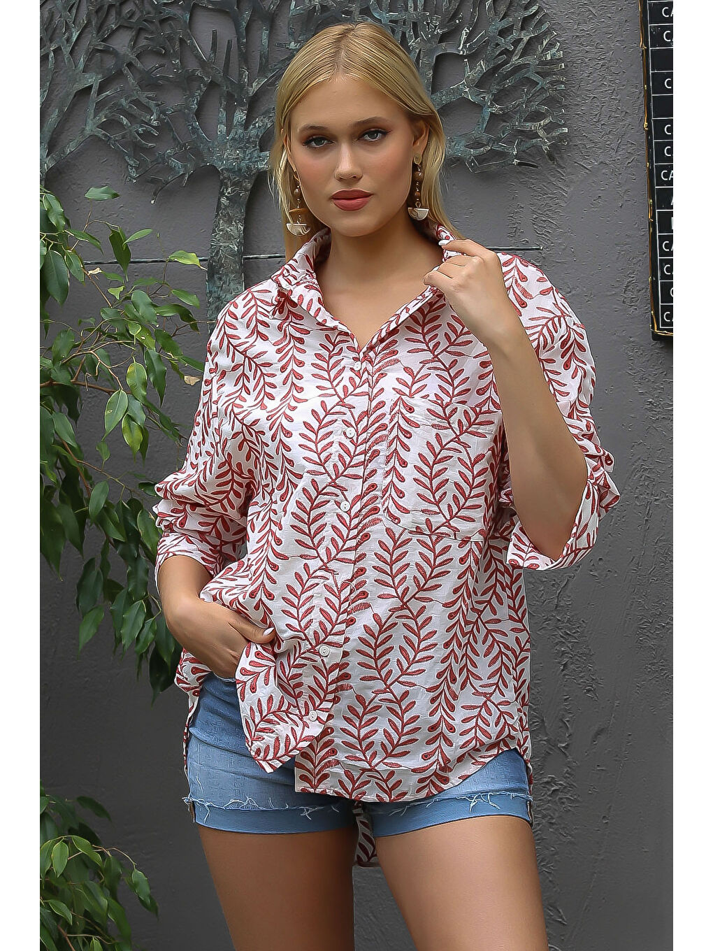 Mercan Gömlek Yaka 3/4 Kol Brodeli Dokuma Gömlek-4