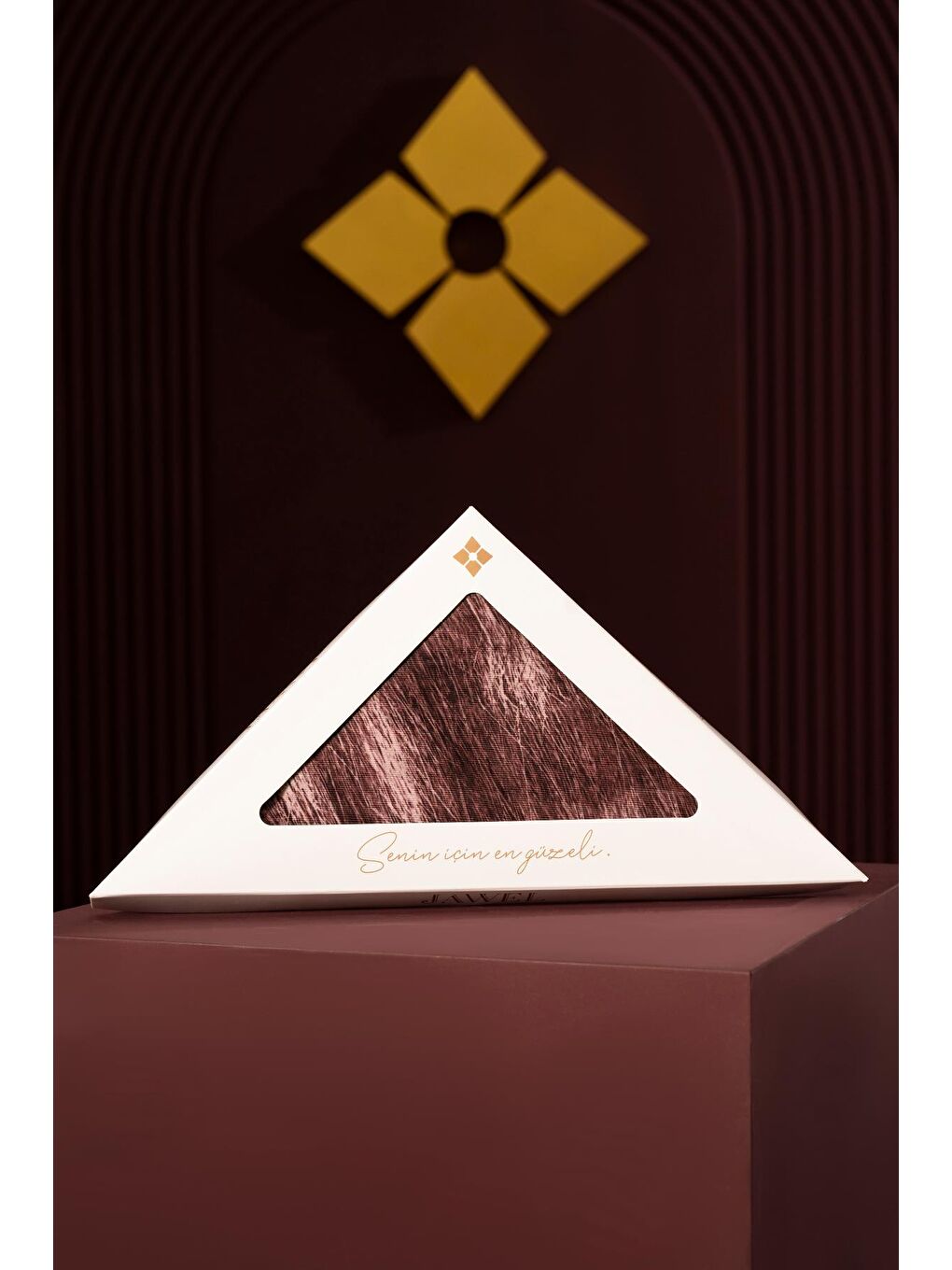 Kahverengi Kadın Ceylan Desen Soft Şal-1