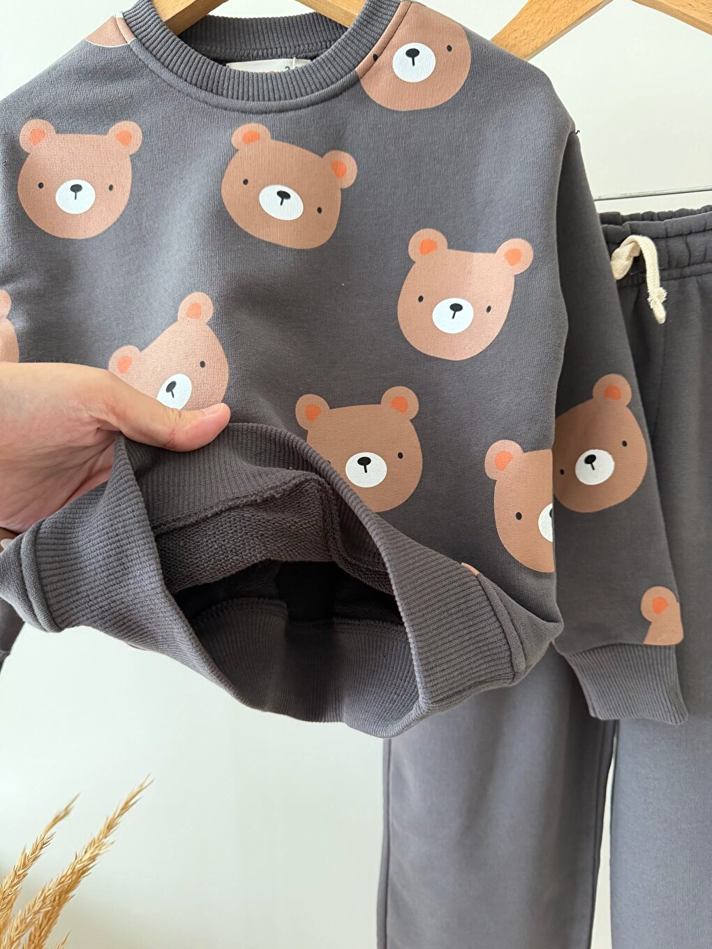Karışık Çocuk Ayıcık Desenli Antrasit Sweatshirt Ve Bol Paça Pantolon Takımı-1