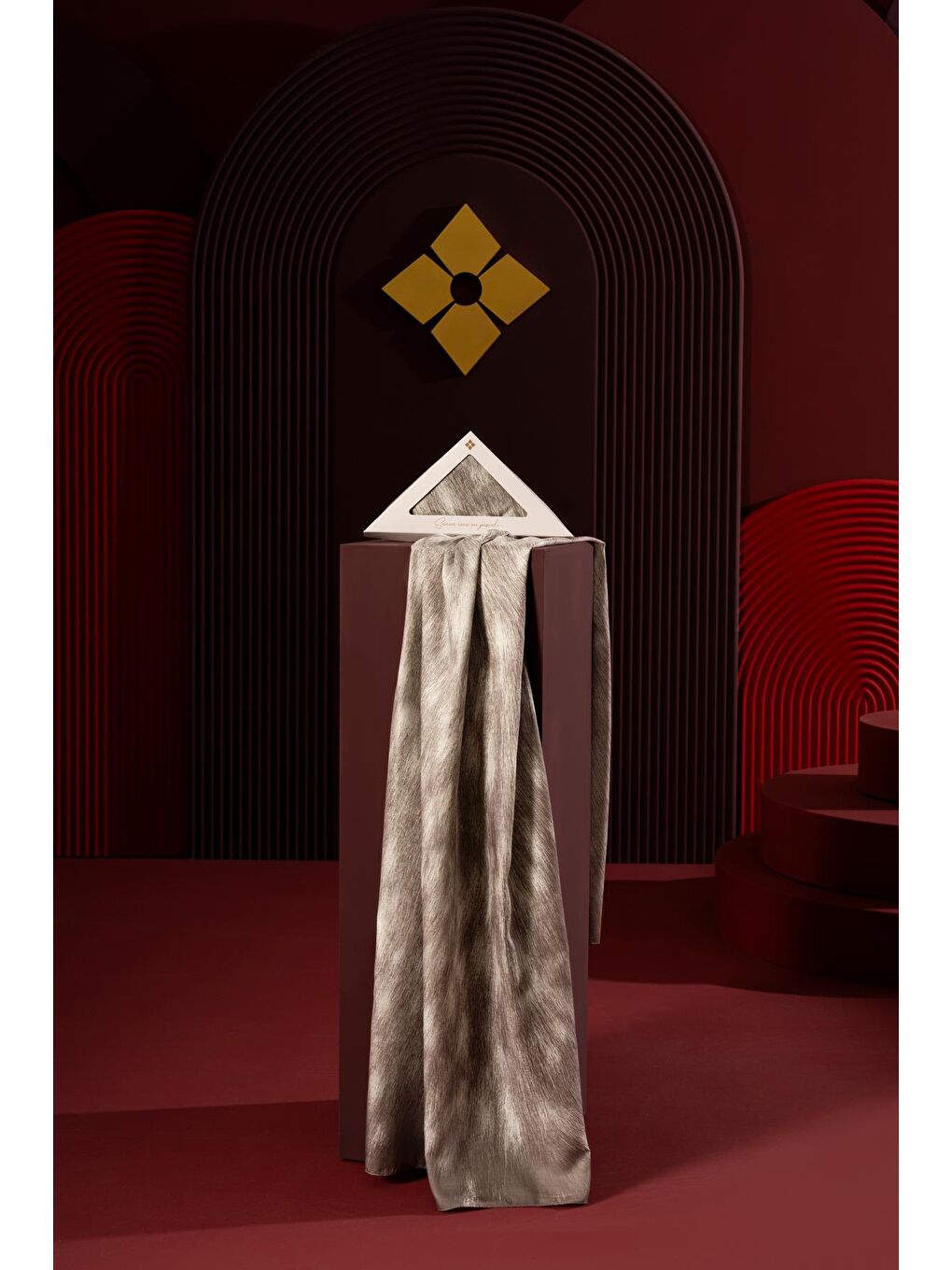 Bej Kadın Ceylan Desen Soft Şal