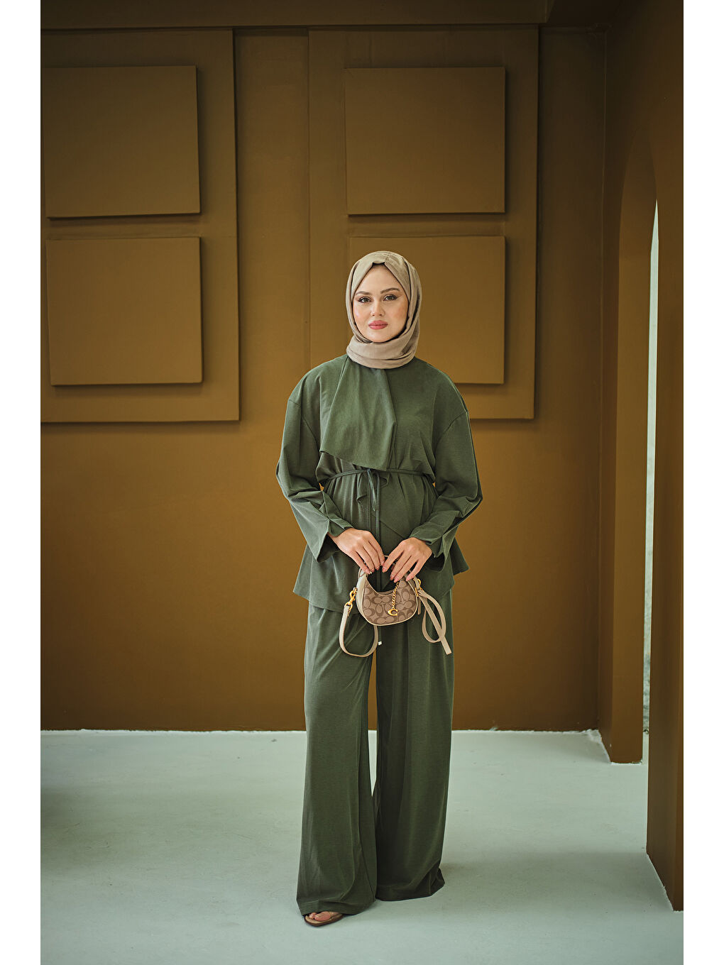 Kadın Omuzdan Volanlı Takım Yeşil-3
