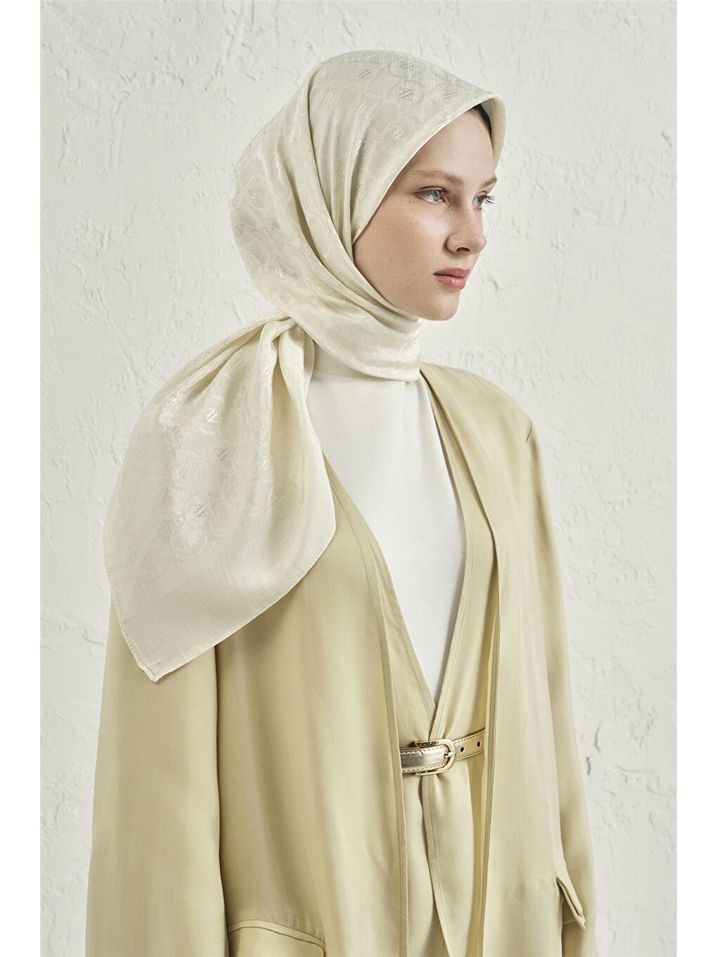 Ekru Floş Pamuk Eşarp 1 06