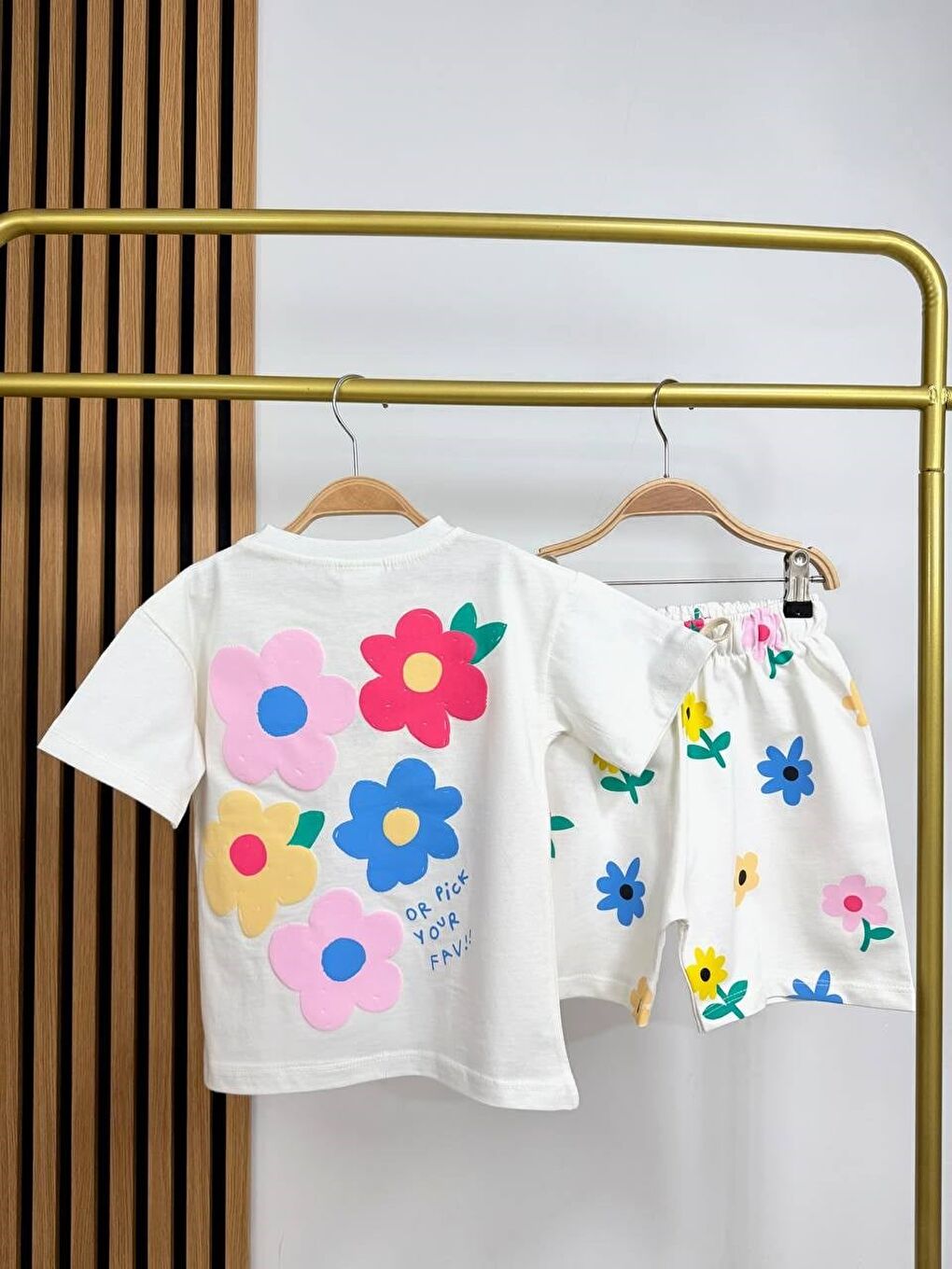 Kız Çocuk Ekru Çiçek Baskılı Pamuklu Şortlu Altüst Takım-2