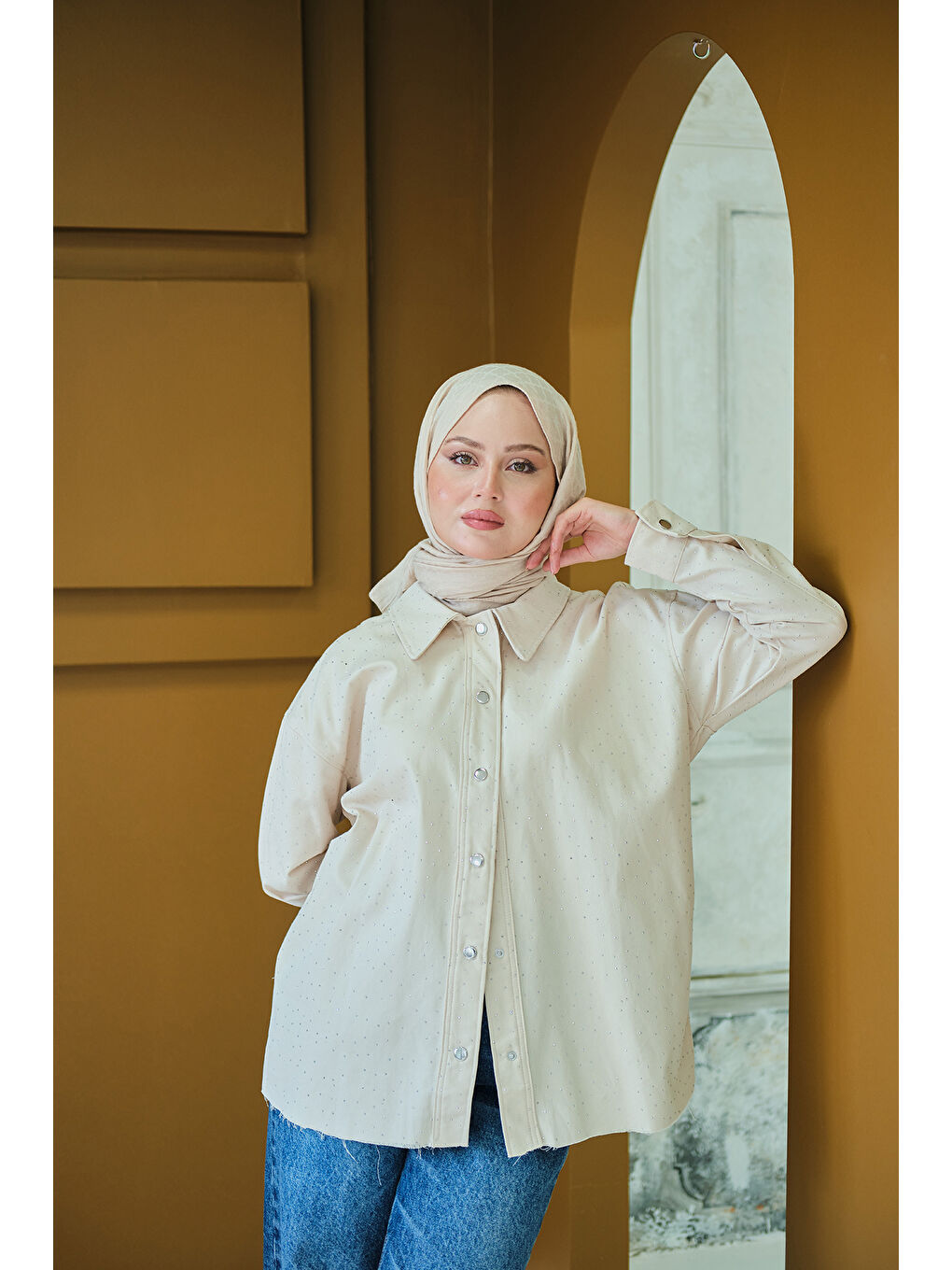 Ekru Kadın Taşlı Gabardin Gömlek Krem-2