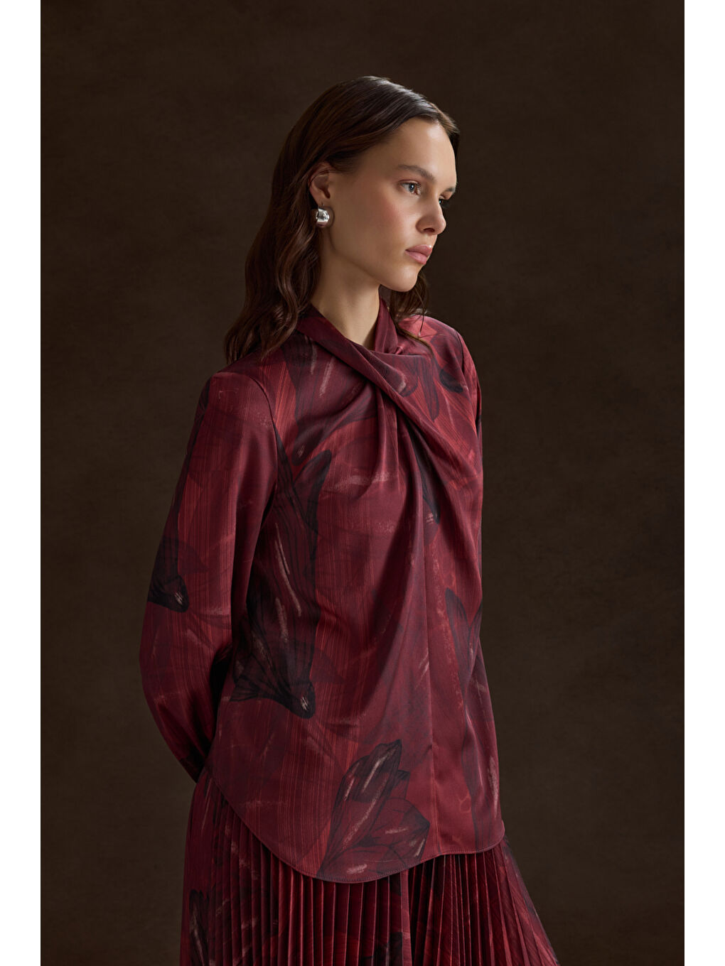 Bordo Desenli Yakası Çarpraz Kuplu Bluz-4