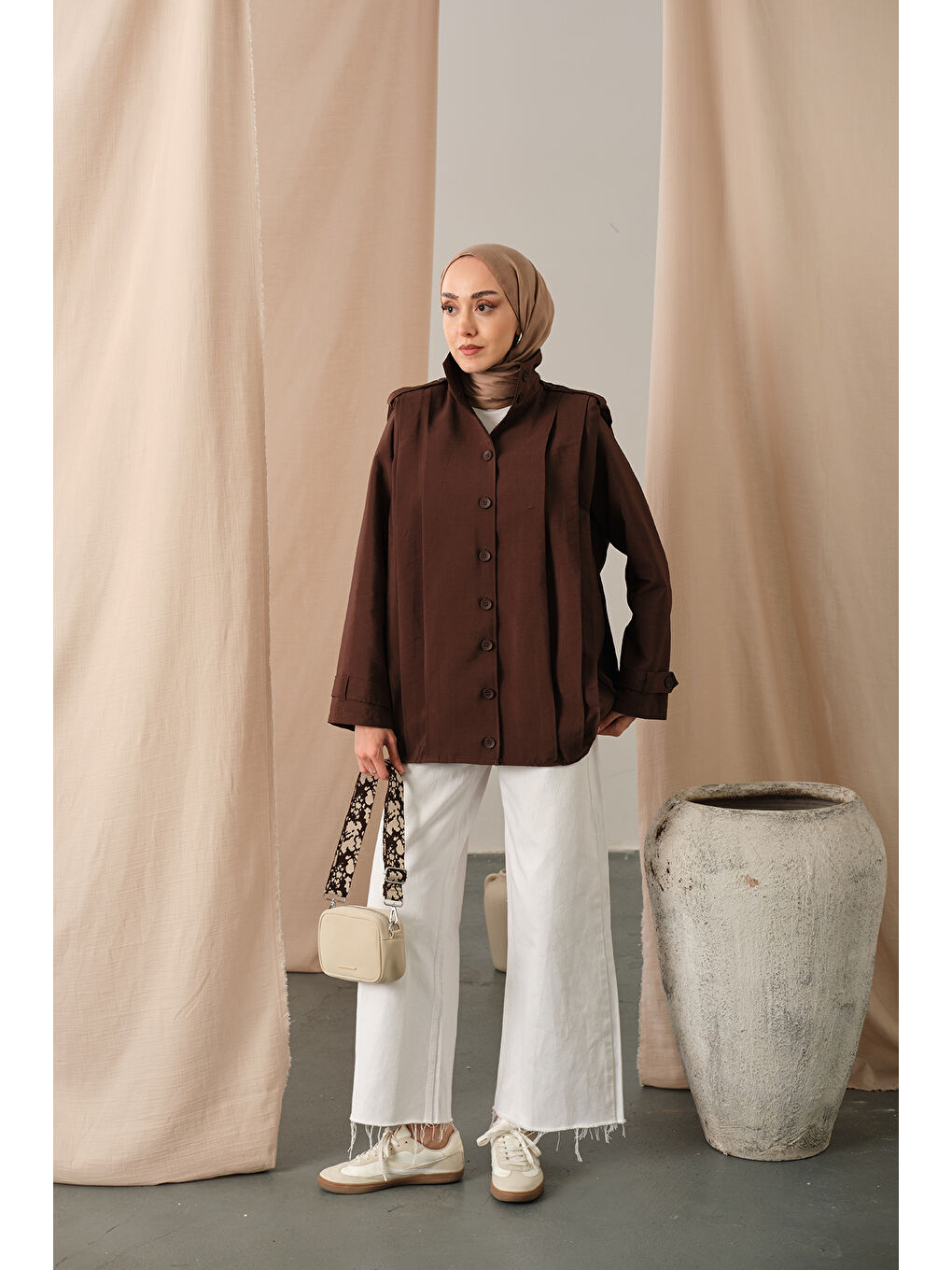 Kadın Önü Pile Detaylı Gömlek Kahverengi-1