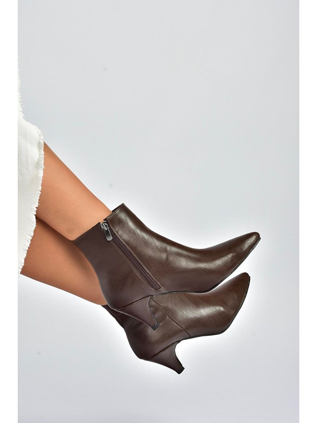 Kahverengi Kadın Bot R404710009-1