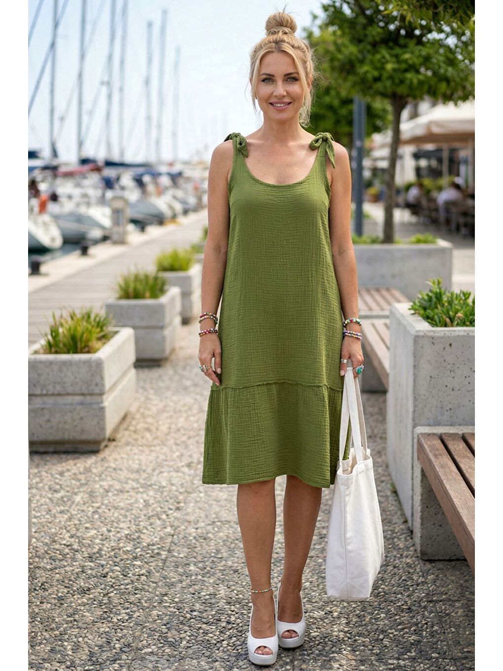 Yeşil Askılı Eteği Fırfırlı Omuzdan Bağlamalı Casual Müslin Dokuma Elbise 95 50