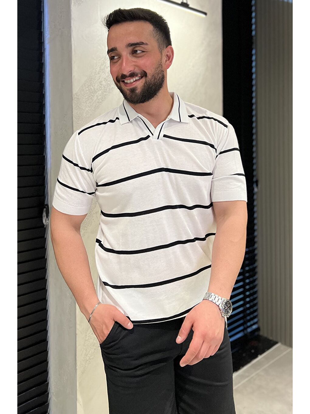 Beyaz Erkek Polo Yaka Çizgi Desenli Triko Tişört-1