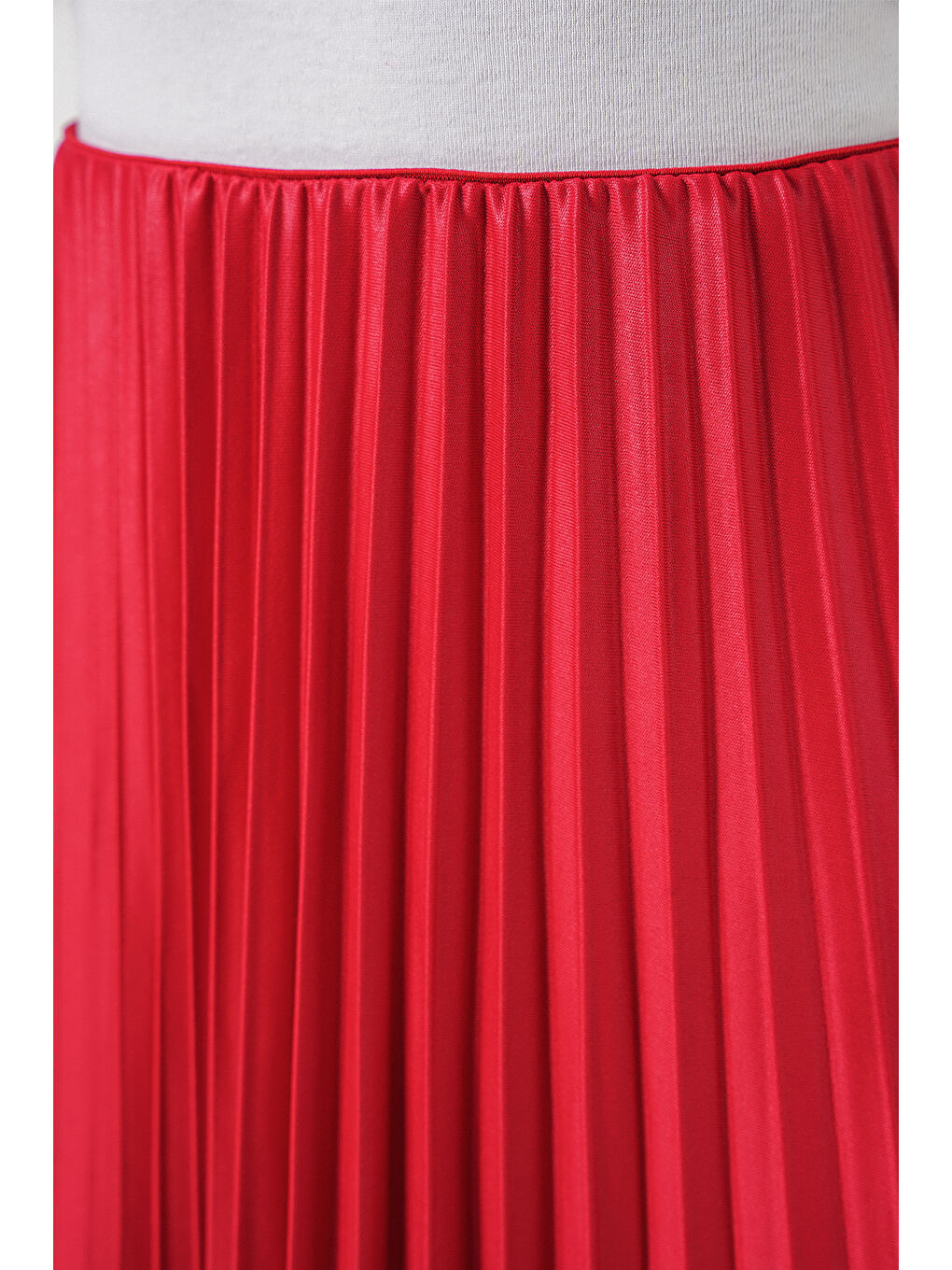 8009 Deri Görünümlü Piliseli Etek - Kırmızı-6