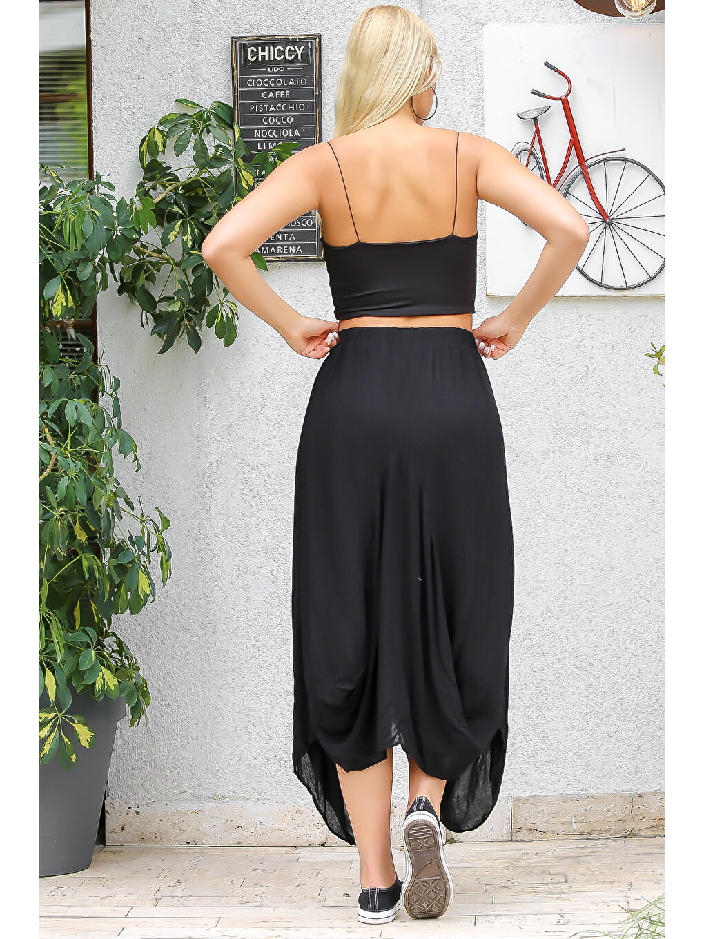 Siyah Cepli Yıkamalı Dokuma Geniş Kesim Lastikli Bel Bol Etek-1