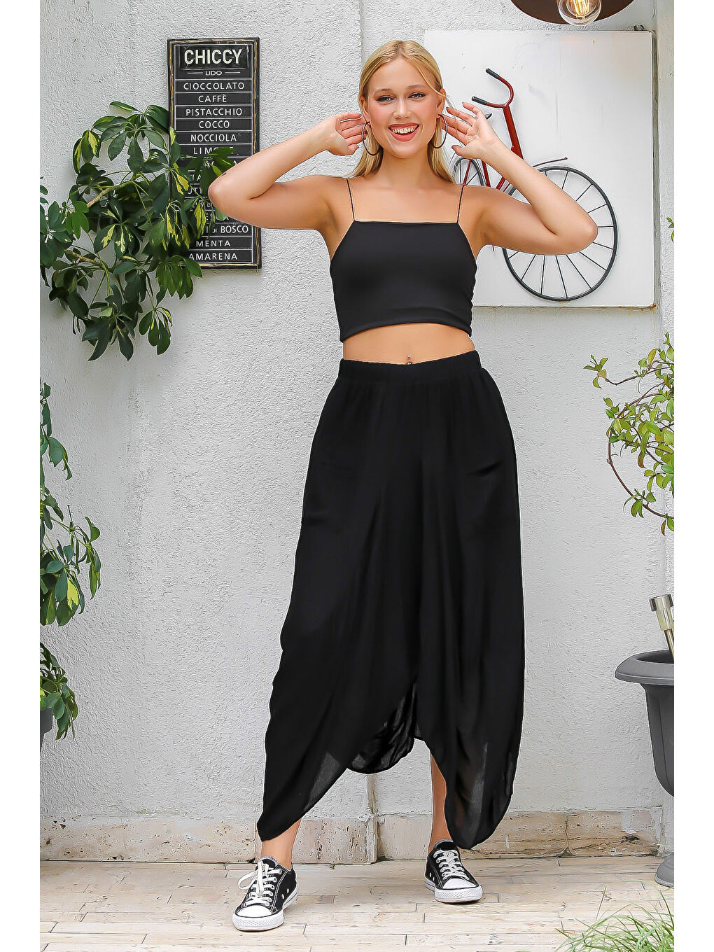 Siyah Cepli Yıkamalı Dokuma Geniş Kesim Lastikli Bel Bol Etek-2