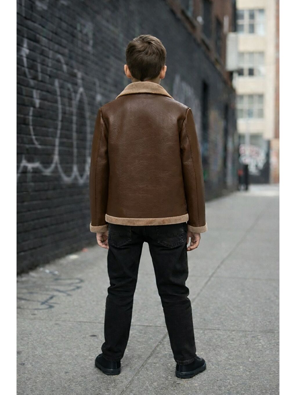Kahverengi Erkek Çocuk Deri Ceketli Jean Pantolonlu Penyeli ÜçlüTakım-7