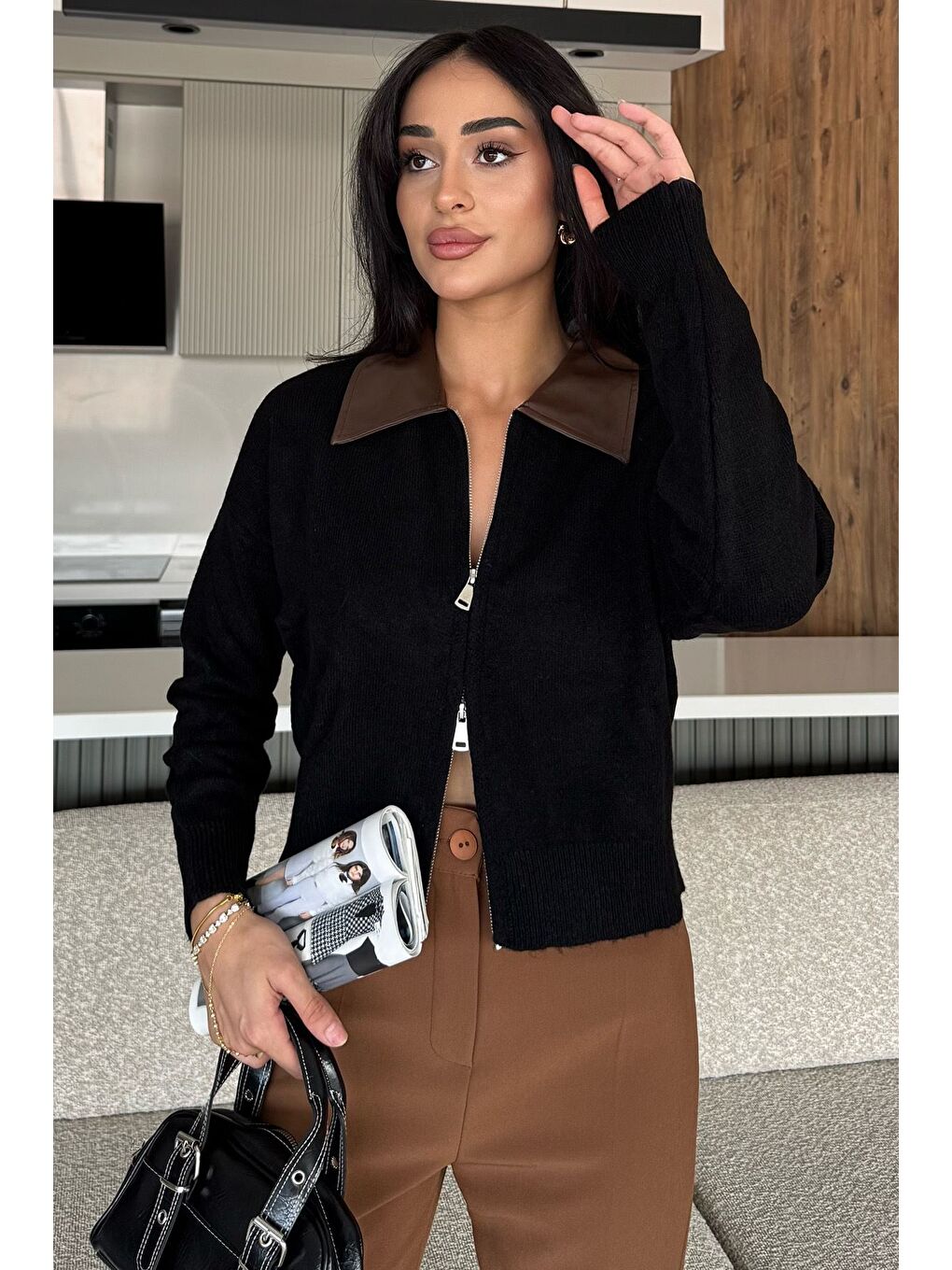 Siyah Kadın Polo Yaka Deri Garnili Fermuarlı Triko Hırka (s-m-l Beden Uyumludur.)