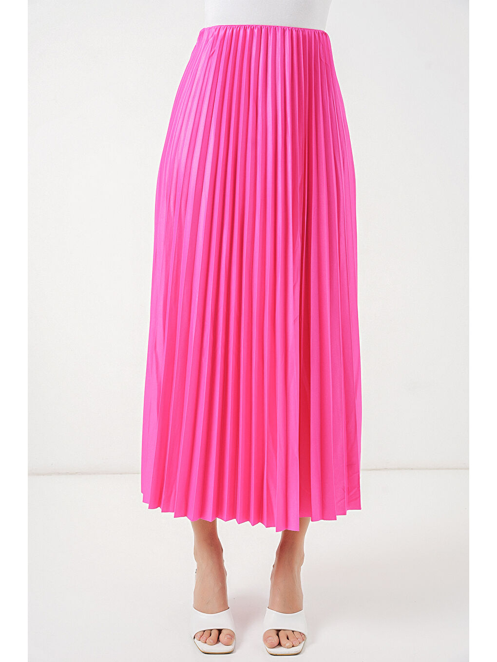 8009 Deri Görünümlü Piliseli Etek - Fuşya-1