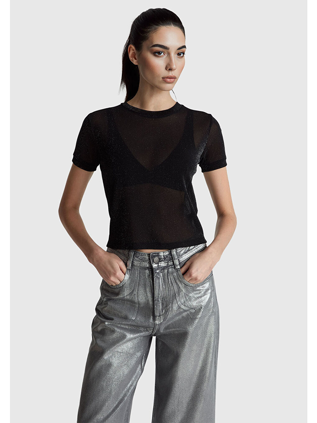 Siyah Kadın Sİyah Simli Bisiklet Yaka Slim Fit T-Shirt