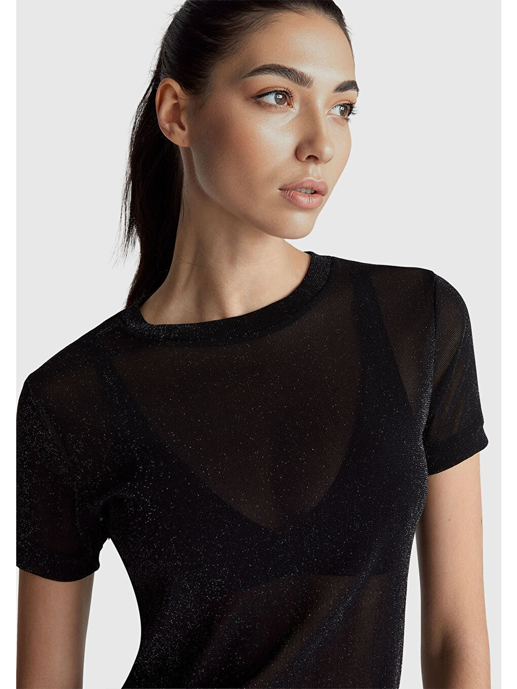 Siyah Kadın Sİyah Simli Bisiklet Yaka Slim Fit T-Shirt-5