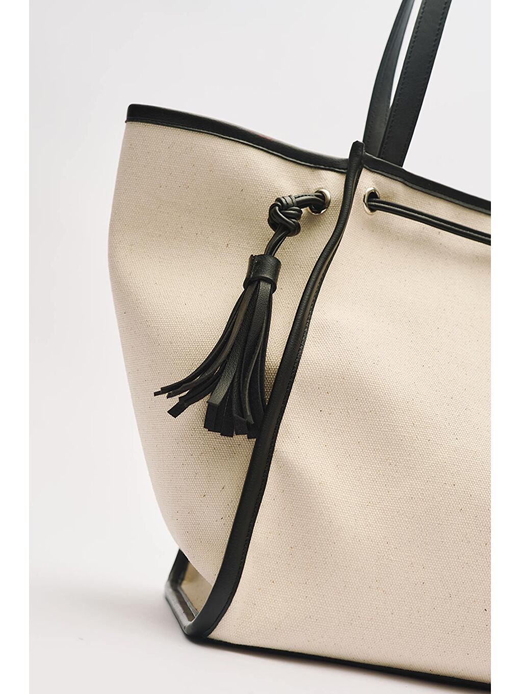 Kanvas Püsküllü Cıty Çanta Siyah-8