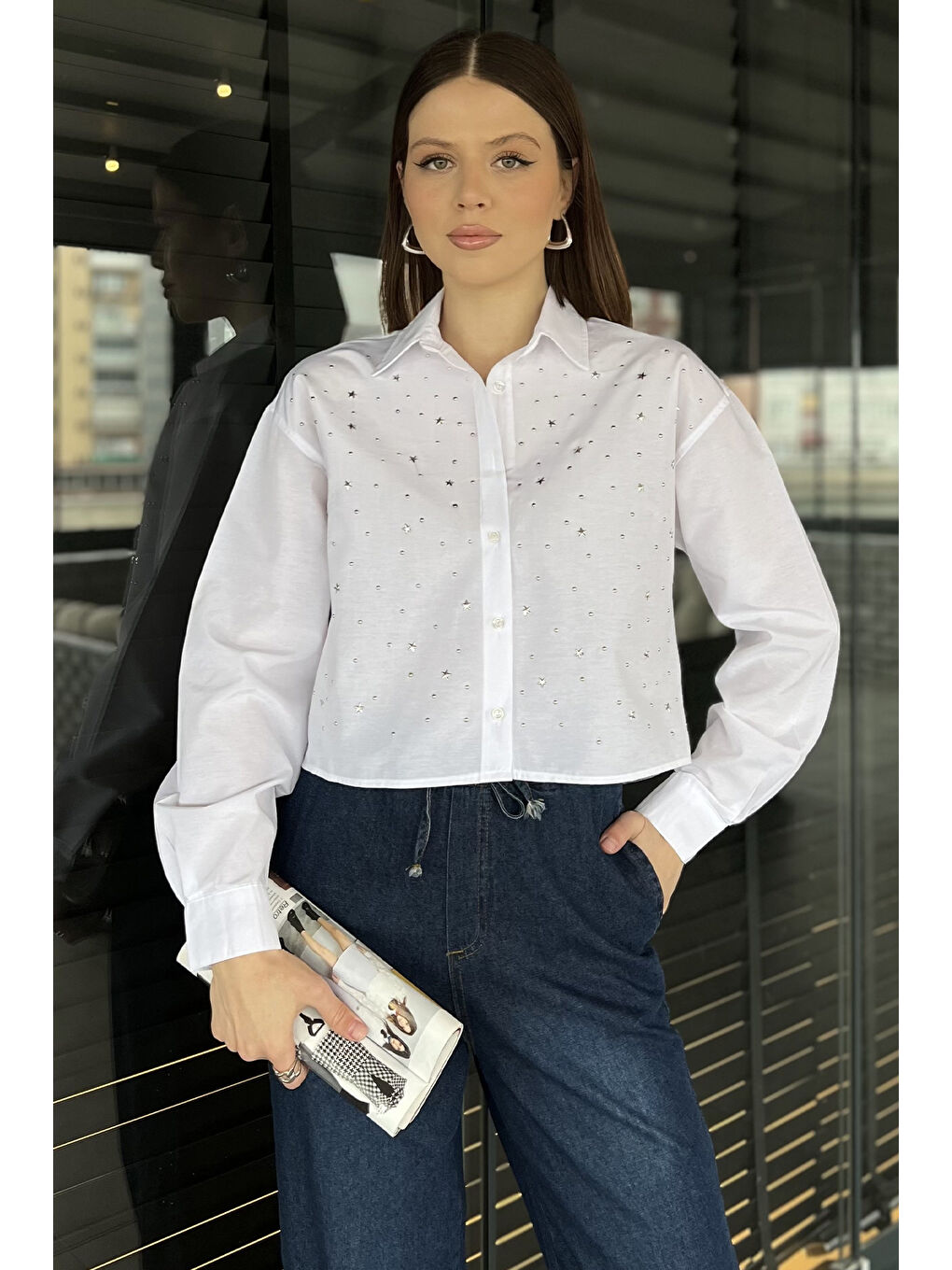 Beyaz Taşlı Kadın Crop Top Gömlek