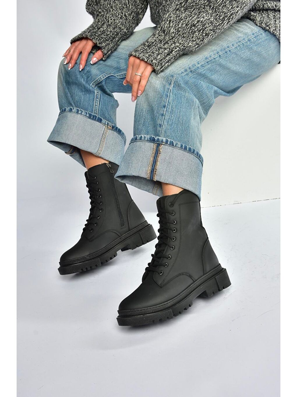 Siyah Kadın Bot V973192401-3